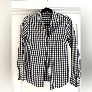 Vineyard Vine Navy Blue button down
